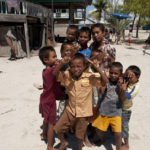 Enfants-Komodo-Indonesie-2010