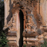 Ruines de stupas-ShweIndein-Birmanie-2004